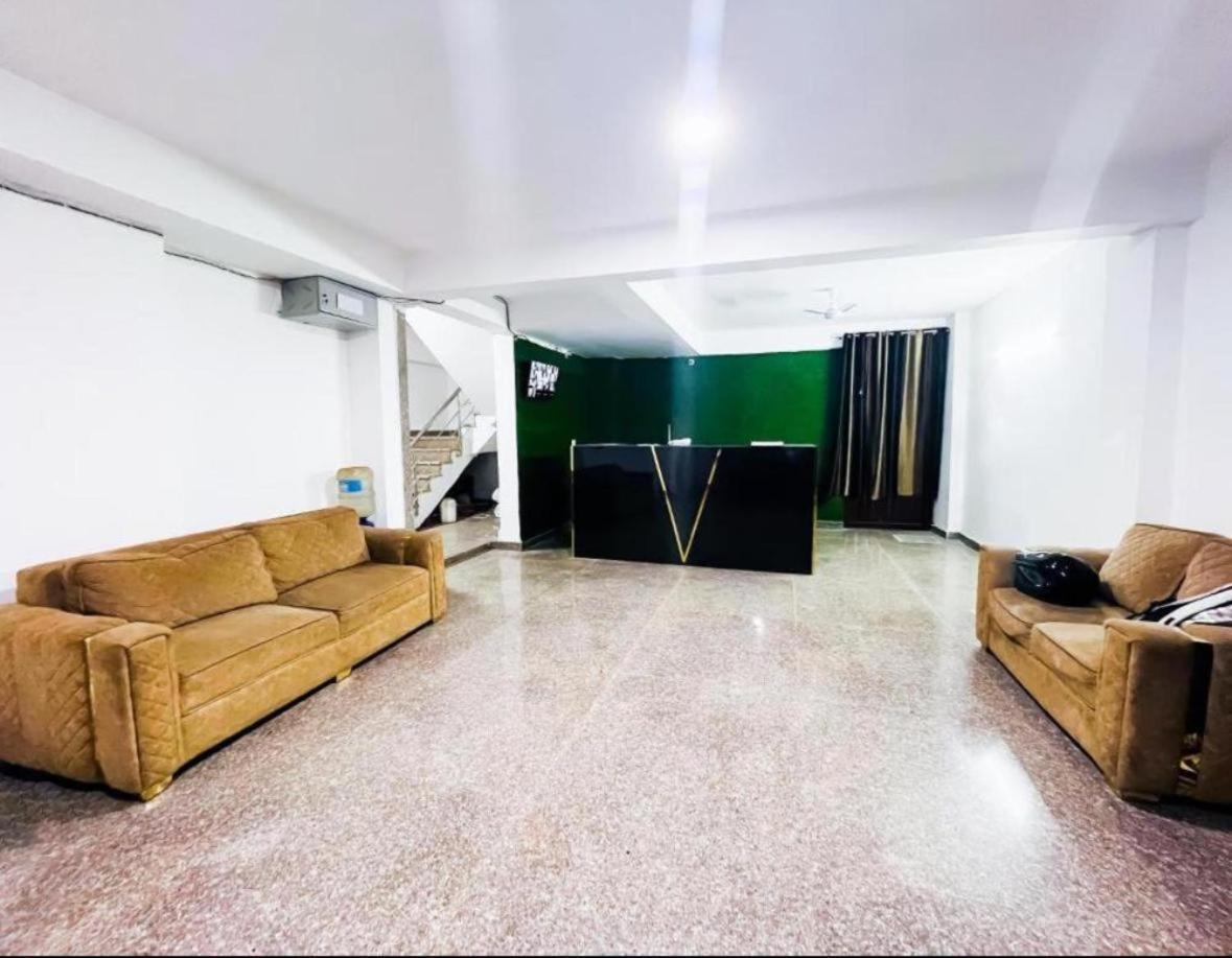 ניו דלהי Hotel Aiims מראה חיצוני תמונה